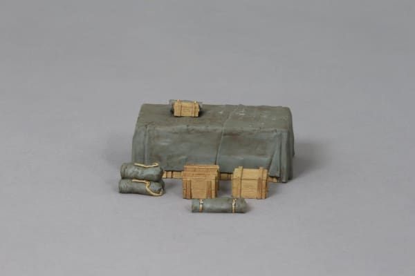 ACC PACK 054B Tarpaulin Covered Crate (No decals)