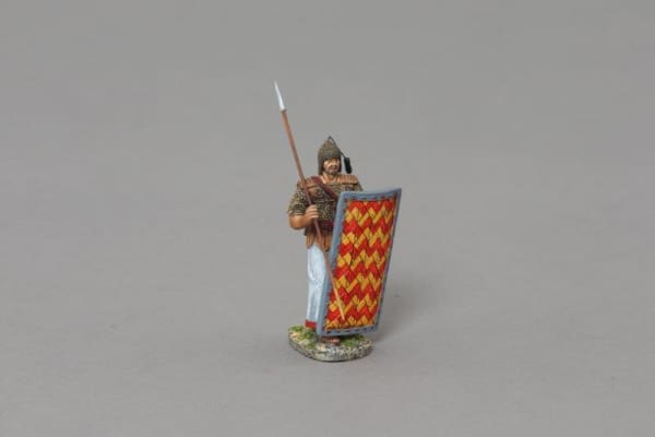 XE009C 2nd Rank Advancing Marine with Red/Yellow Shield